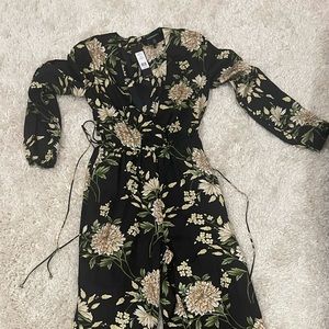 BCBG MAXAZRIA XS Jumpsuit Black/Floral NWT
